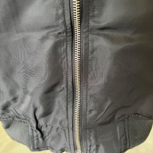 Star Wars Rogue One Red Squadron Bomber Jacket – NWT – U-Wing – Men’s S - Picture 9 of 15